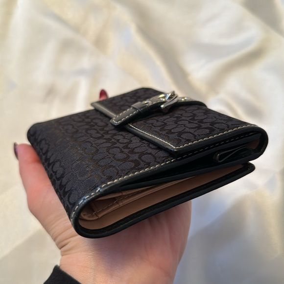 Black Coach Wallet - Good condition - Picture 12 of 14